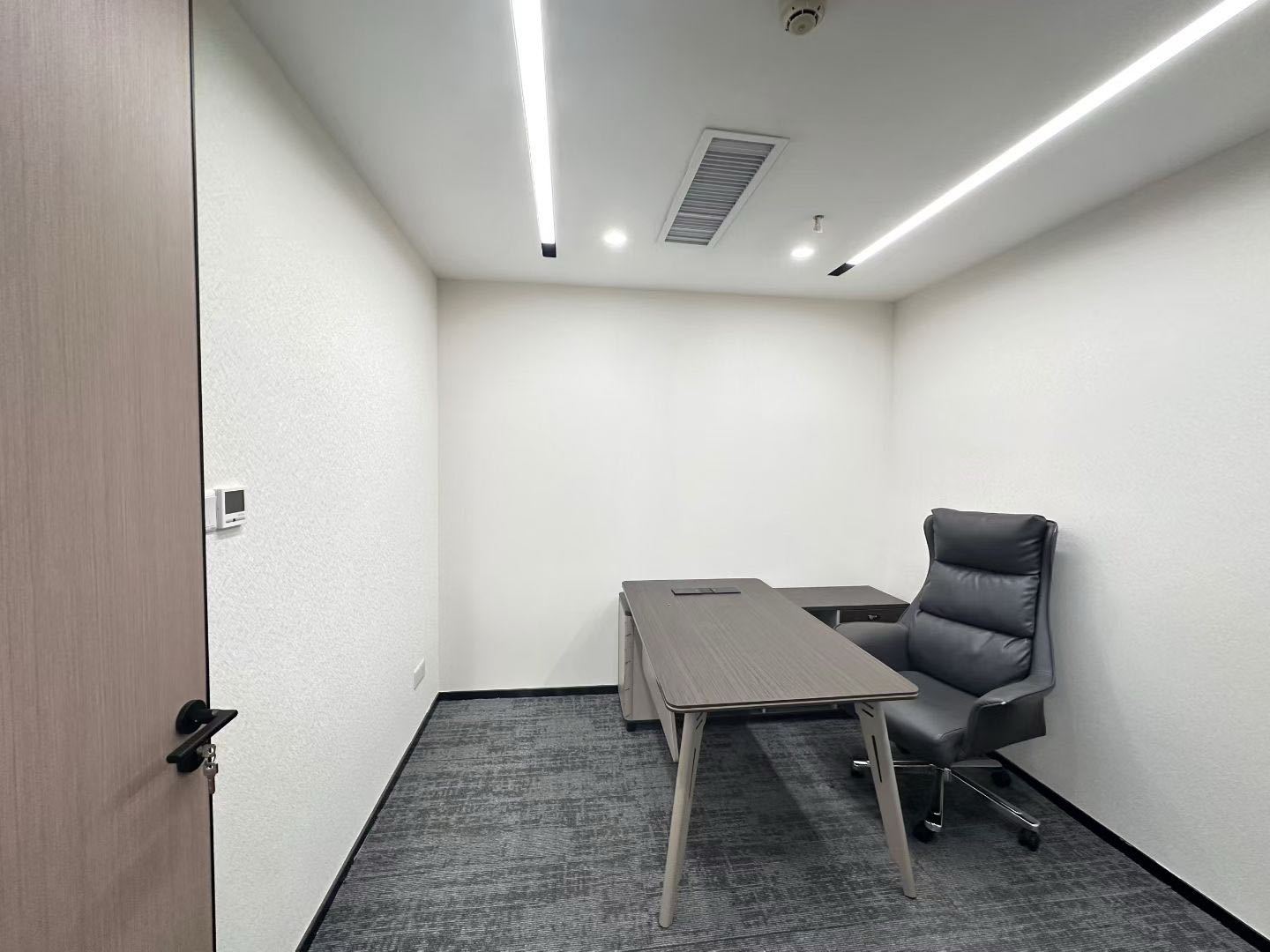 卓越大厦 268㎡ 精装 高层办公室出租