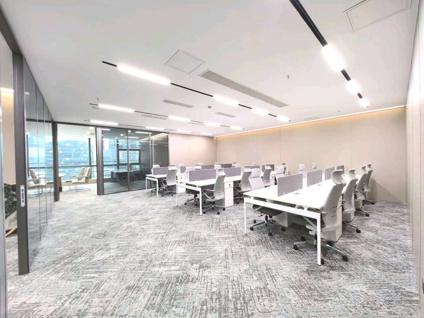 粤美特大厦 470㎡ 精装 高层办公室出租实景图