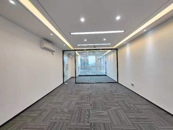 95㎡精装办公室 卫东龙商务大厦·近清湖站·高层