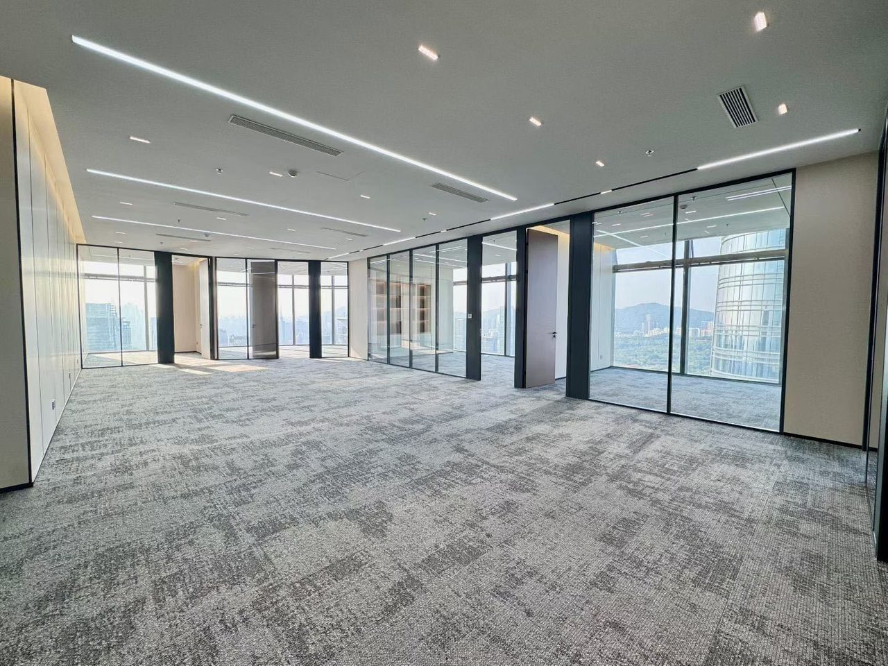 皇庭中心466㎡精装写字楼(福田区福田中心区) 近会展中心站实景图