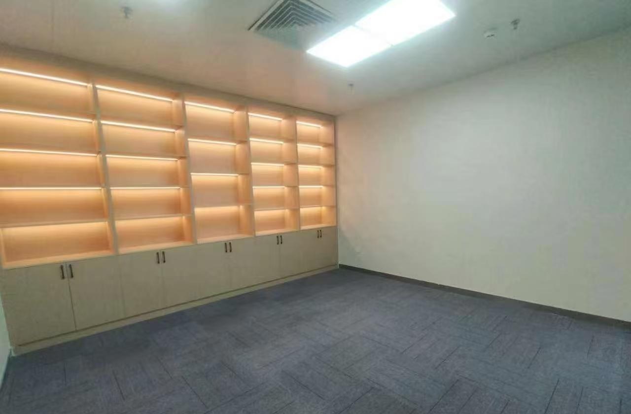 万骏经贸大厦 168㎡ 精装 中楼层办公室出租