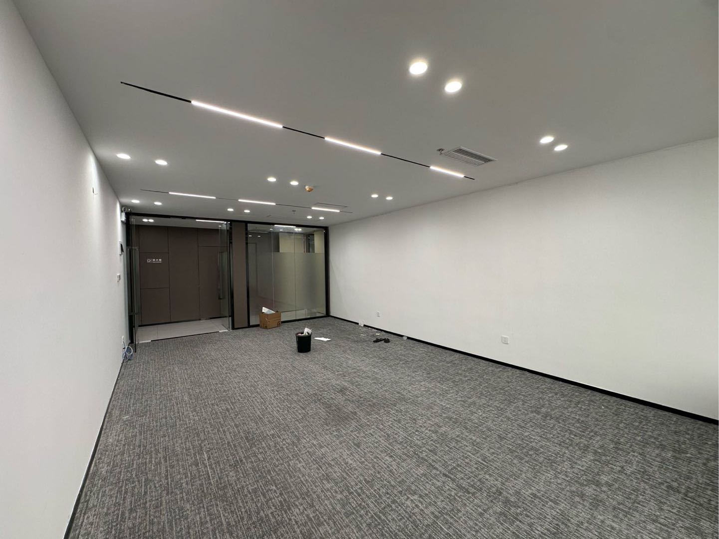 时代科技大厦 133㎡ 精装 高层办公室出租实景图