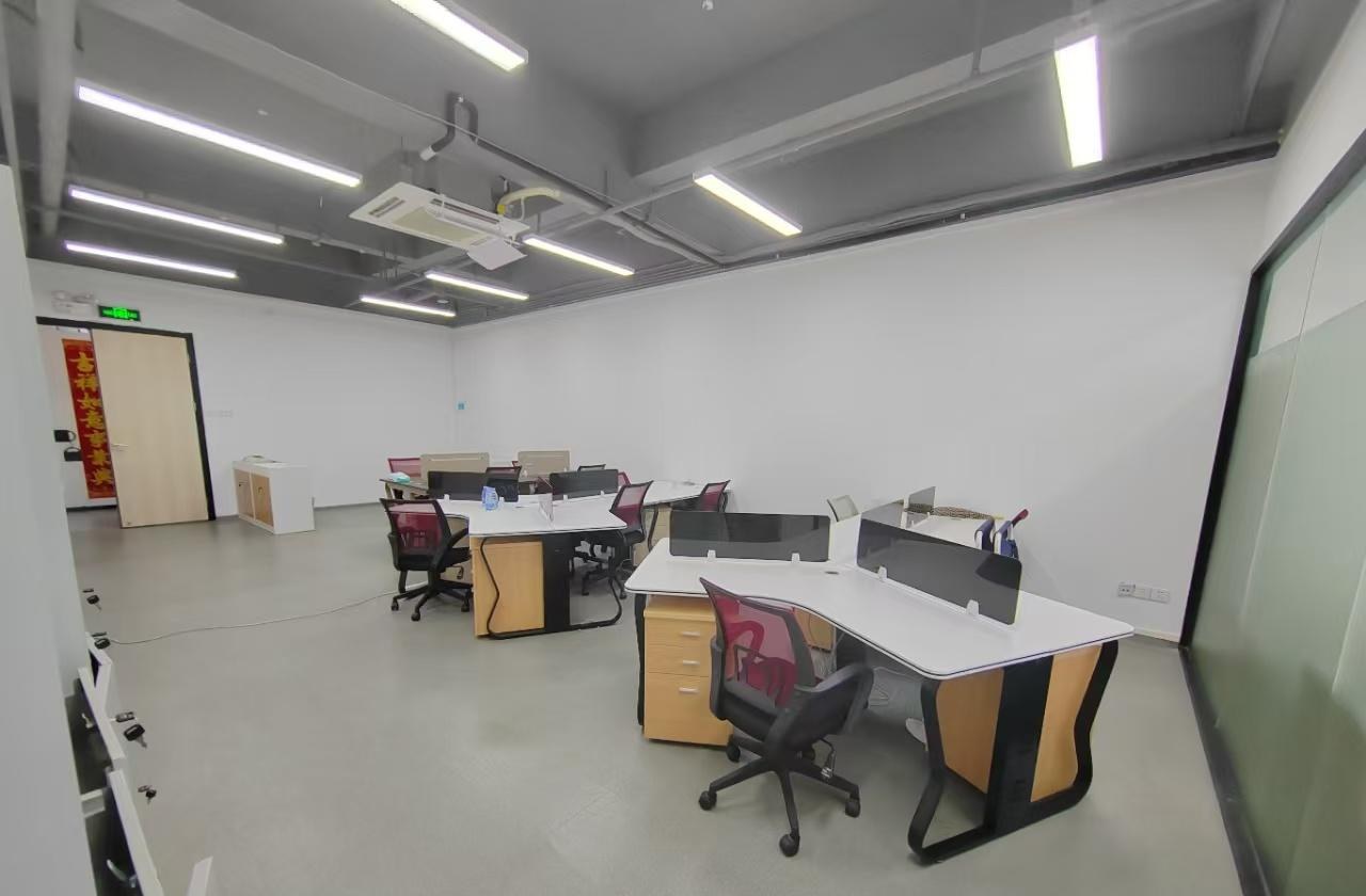 腾飞工业大厦 172㎡ 精装 低楼层办公室出租