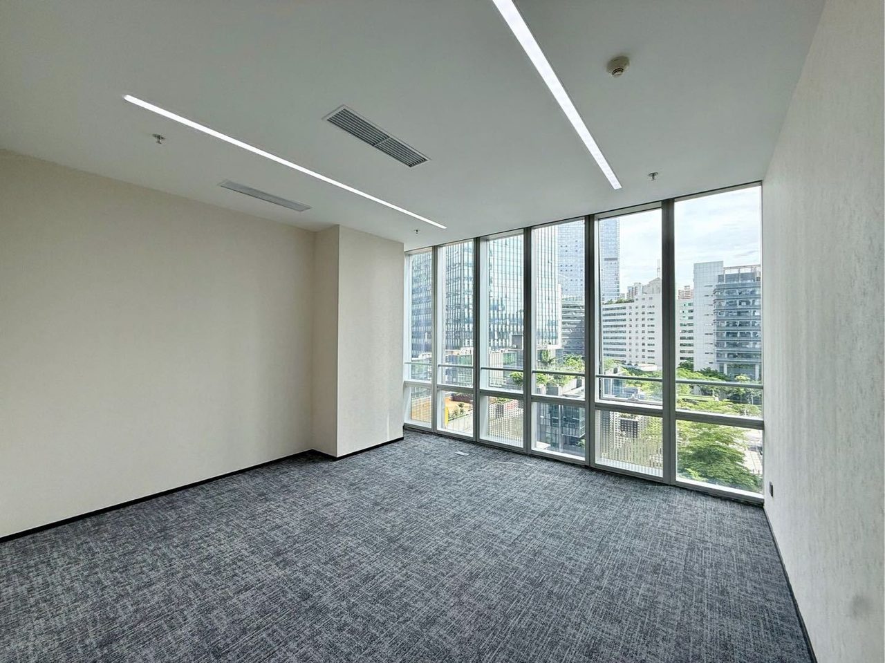 讯美科技广场写字楼193㎡精装户型·低层西向出租