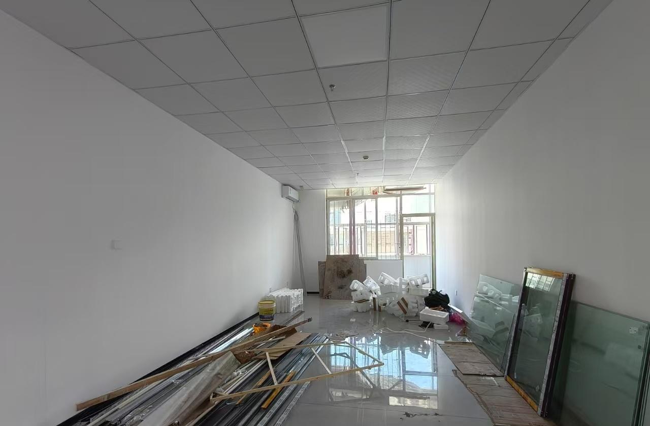 兴华工业大厦 730㎡ 精装 低楼层办公室出租