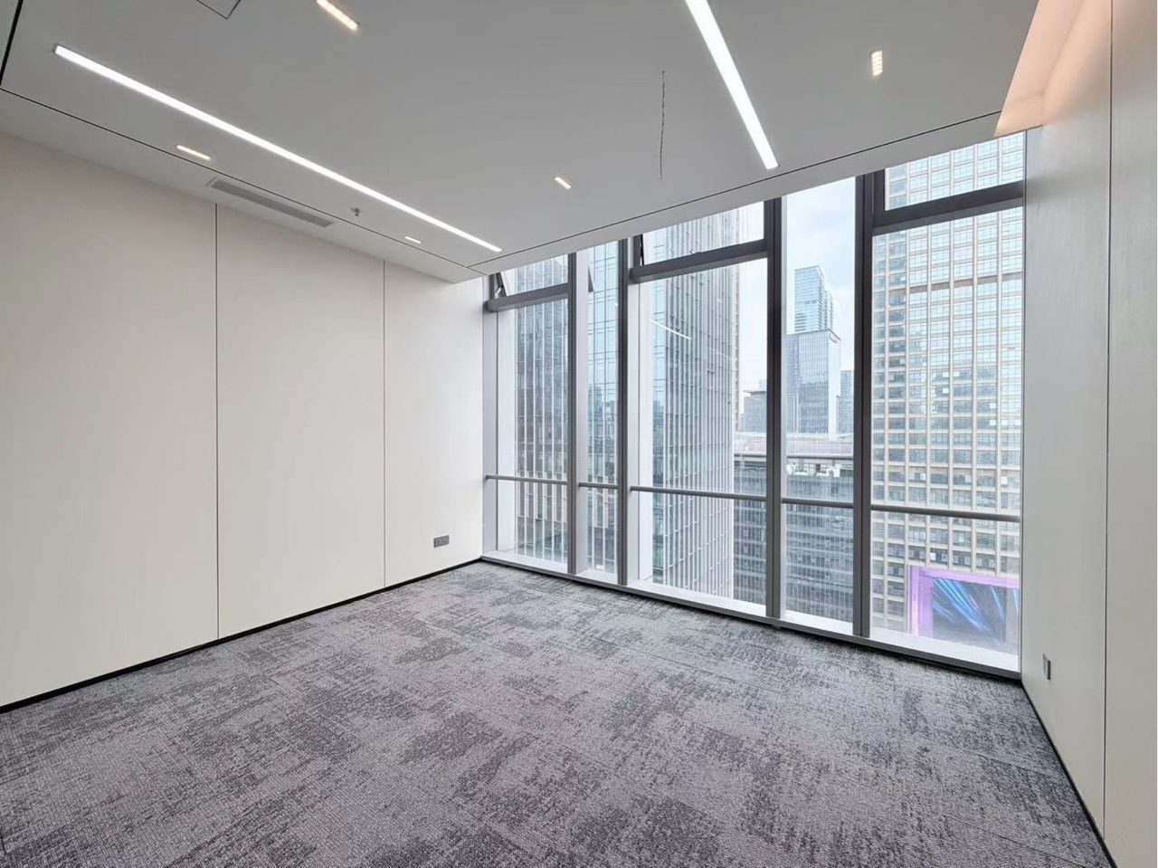 300㎡豪装办公室 航天科技广场·近后海站·中层