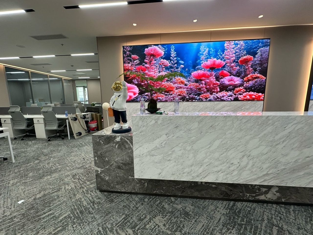 先健科技大厦写字楼350㎡豪装户型·高层南向出租