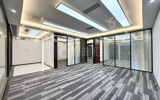 187㎡精装办公室 易尚中心·近宝华站·高层实景图