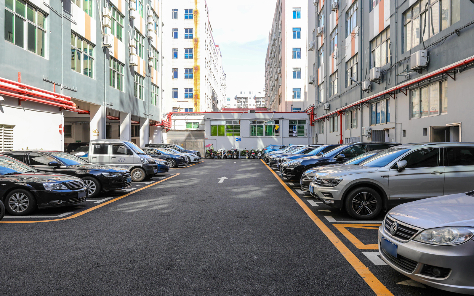 鸿都商务大厦 图片1