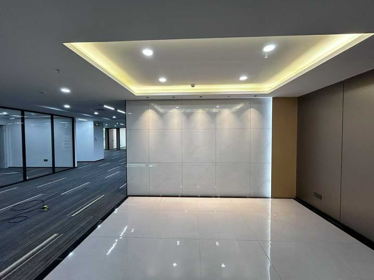 龙光世纪大厦630㎡办公室出租