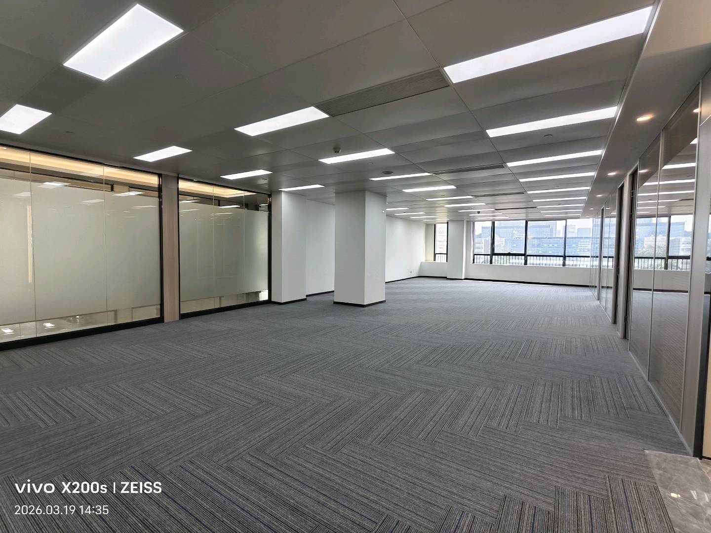 源政创业大厦 398㎡ 精装 中层办公室出租实景图