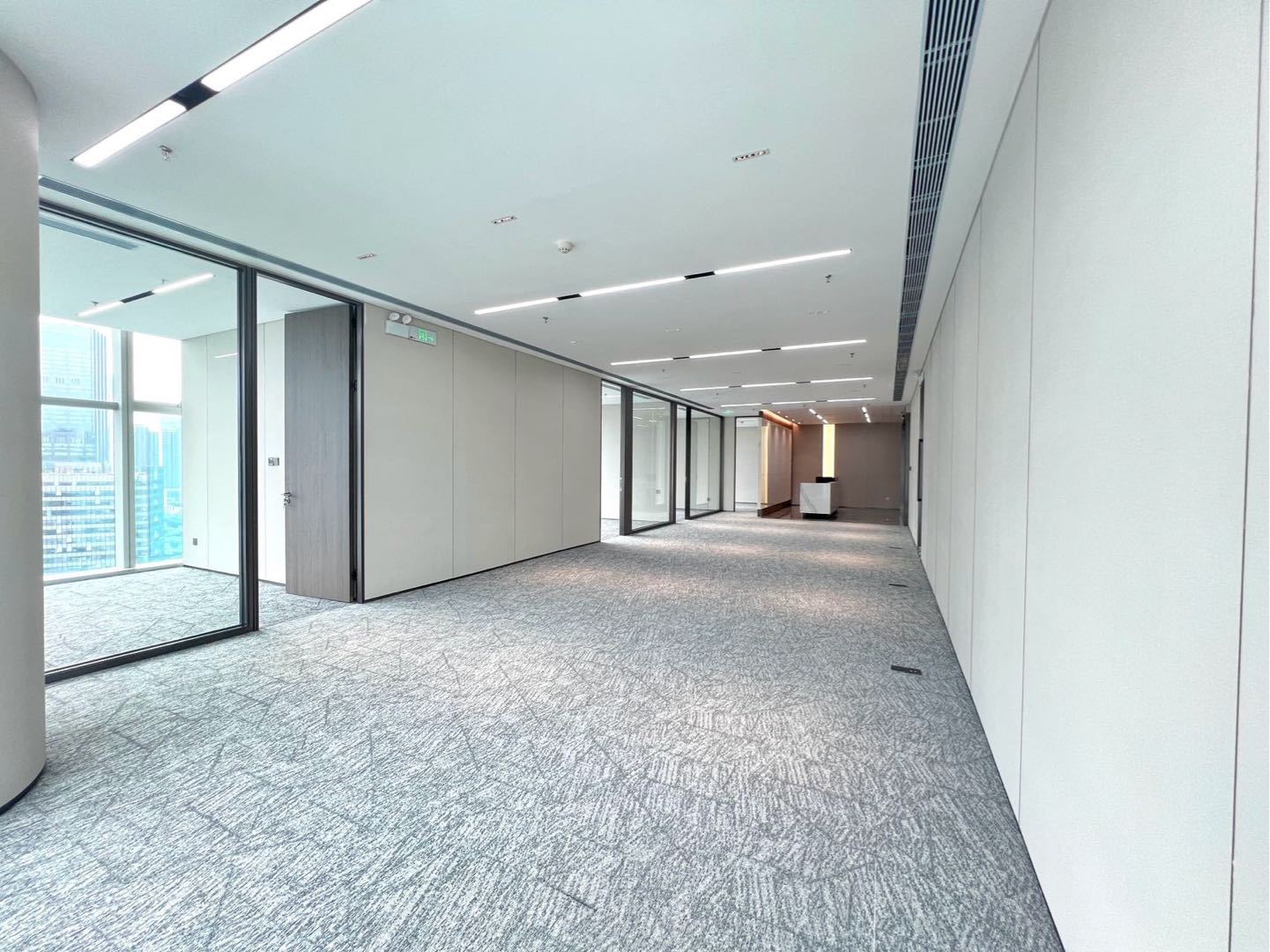 康泰创新广场 353.63㎡ 精装 低层办公室出租
