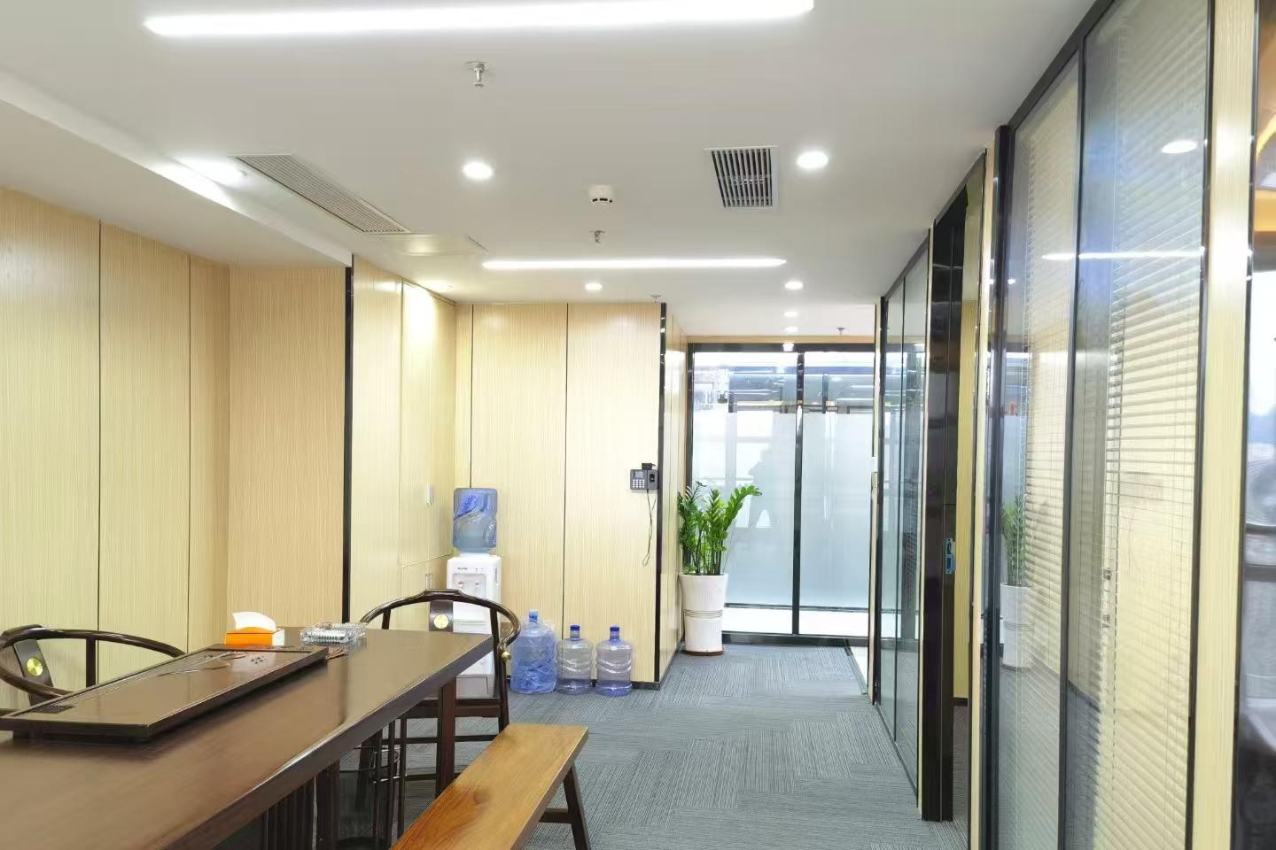 创建大厦 160㎡ 精装 中楼层办公室出租