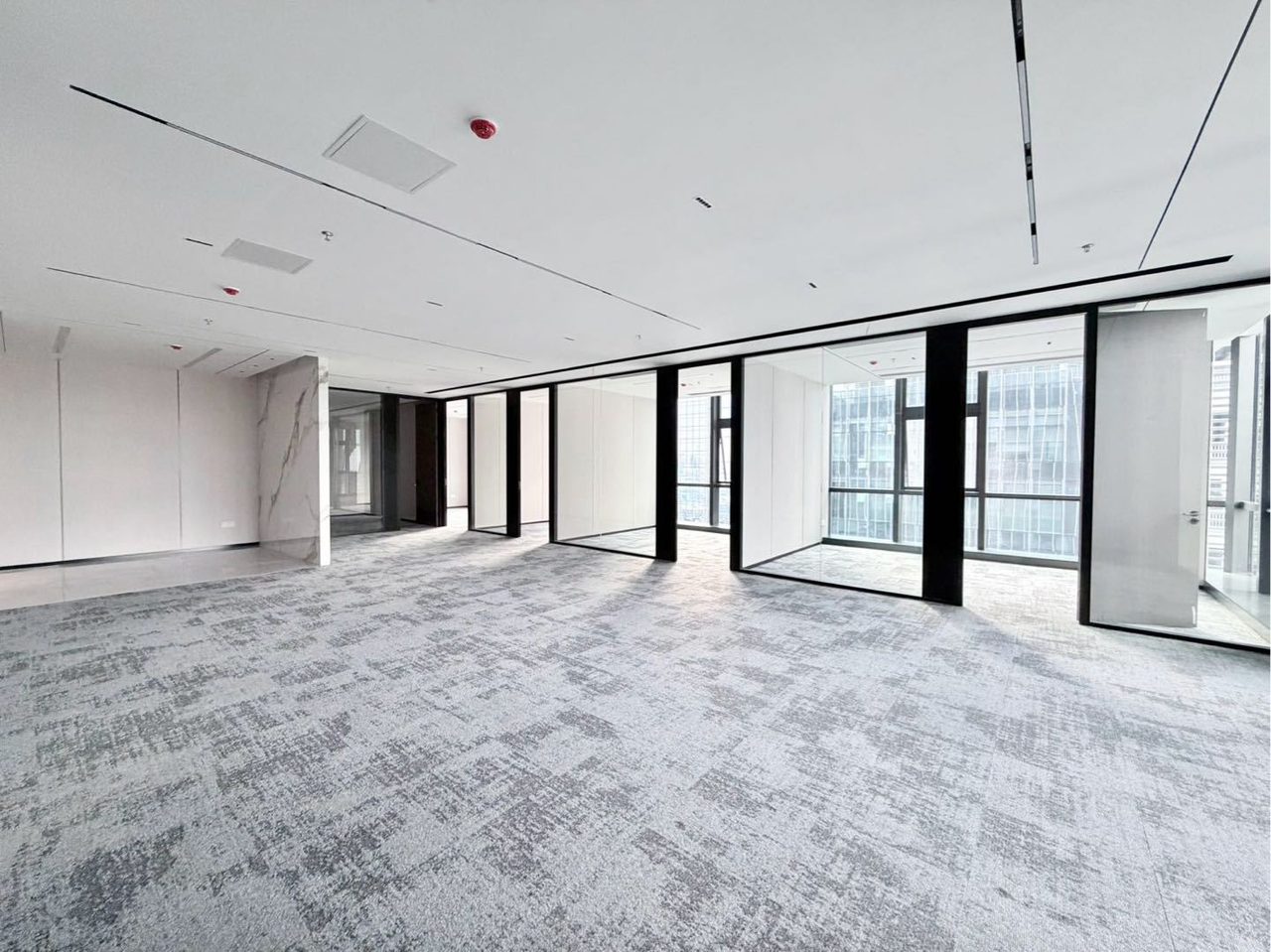南山区西丽 光峰科技大厦388㎡豪装办公间高层出租