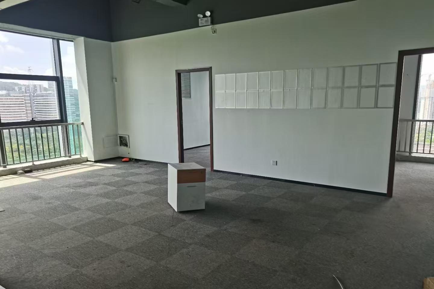 展辰大厦 347㎡ 精装 中楼层办公室出租