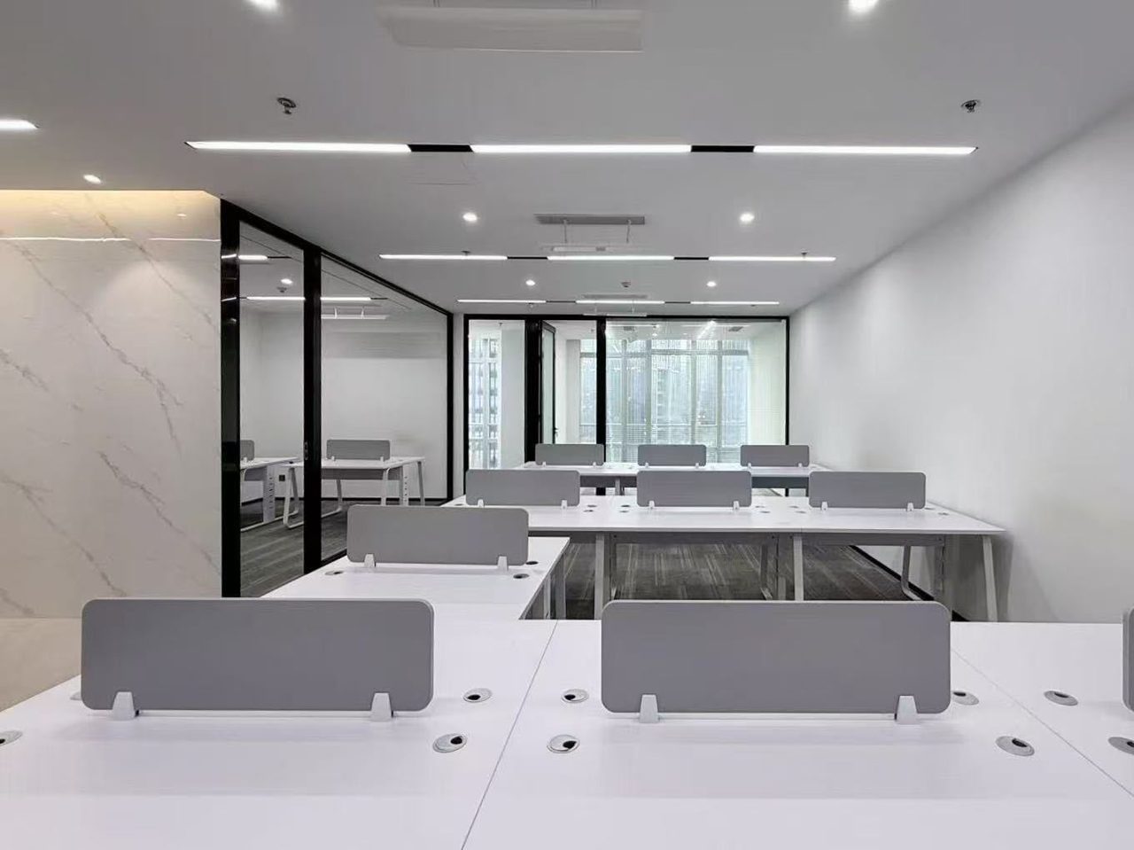 讯美科技广场写字楼135㎡精装户型·中层东南向出租实景图