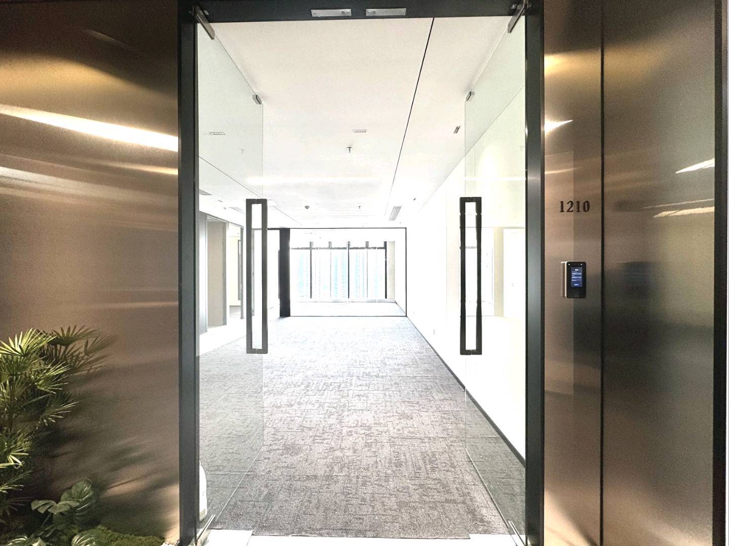三一云都 288㎡ 精装 中层办公室出租