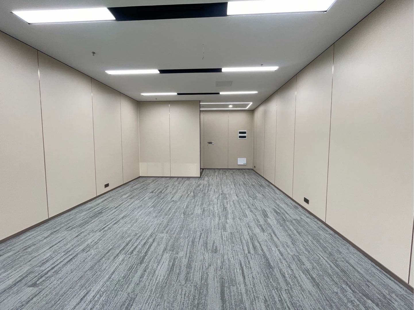 智慧广场 146.69㎡ 精装 中层办公室出租
