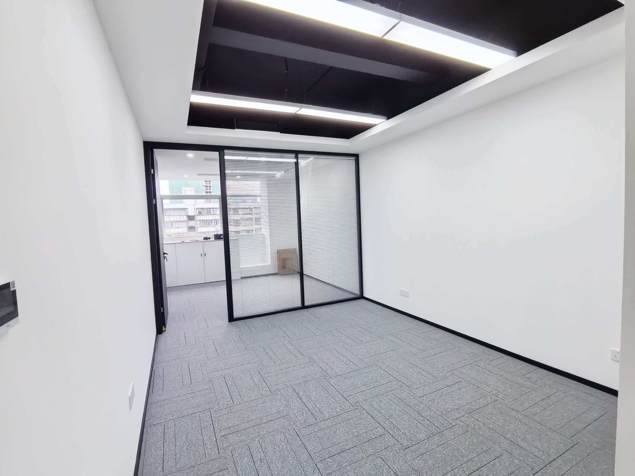 93㎡精装办公室 深圳软件园·近高新中站·中层