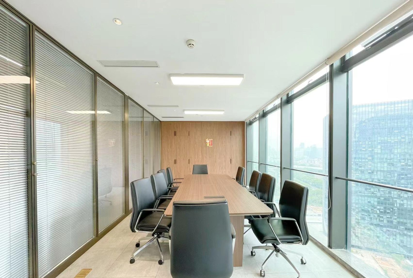 众冠时代广场 573㎡ 精装 高楼层办公室出租