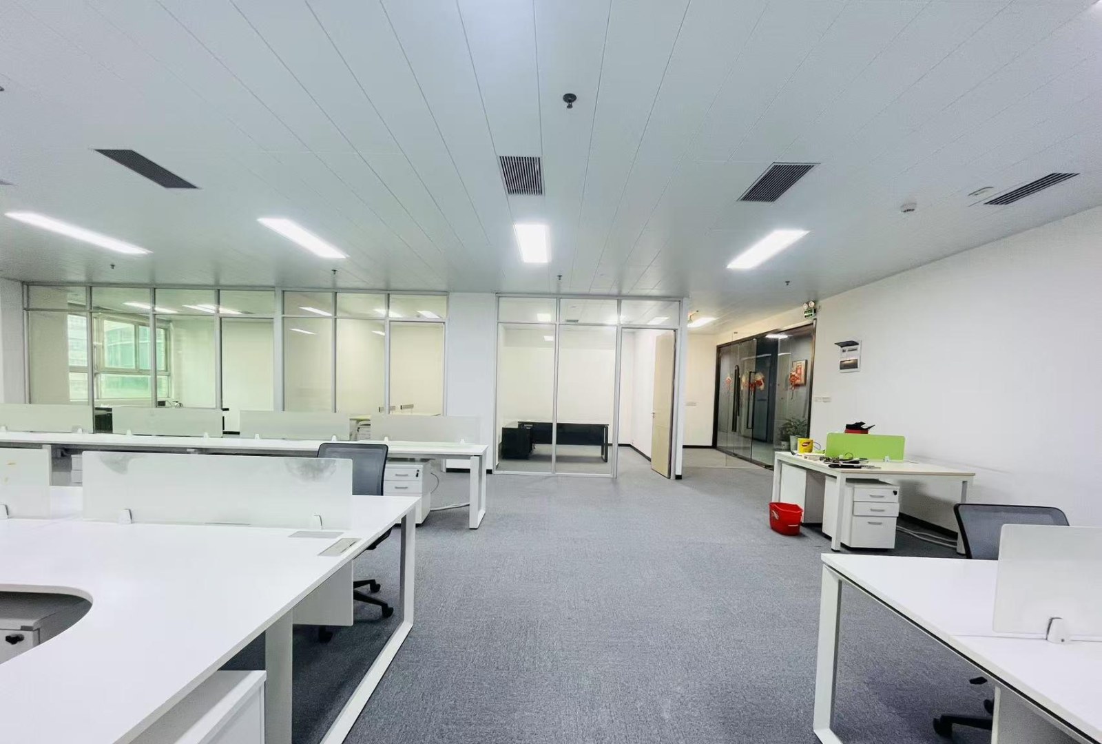 万利科技园 395㎡ 精装 低楼层办公室出租