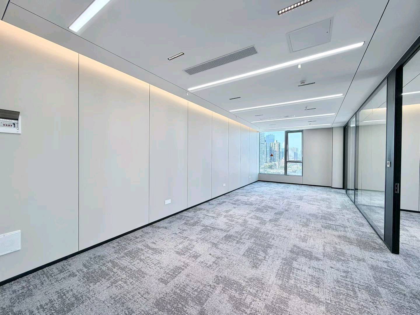 远望谷大厦 279㎡ 精装 中层办公室出租实景图