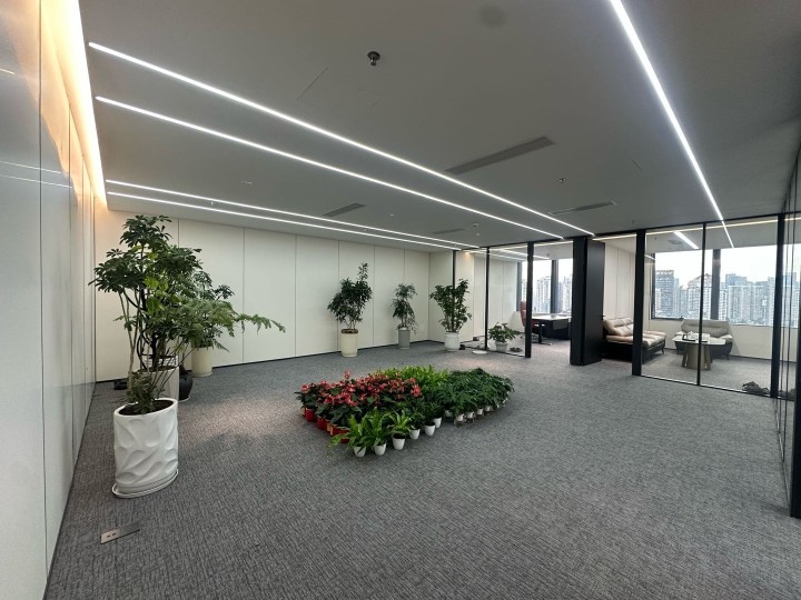 芒果网大厦 252㎡ 精装 中层办公室出租