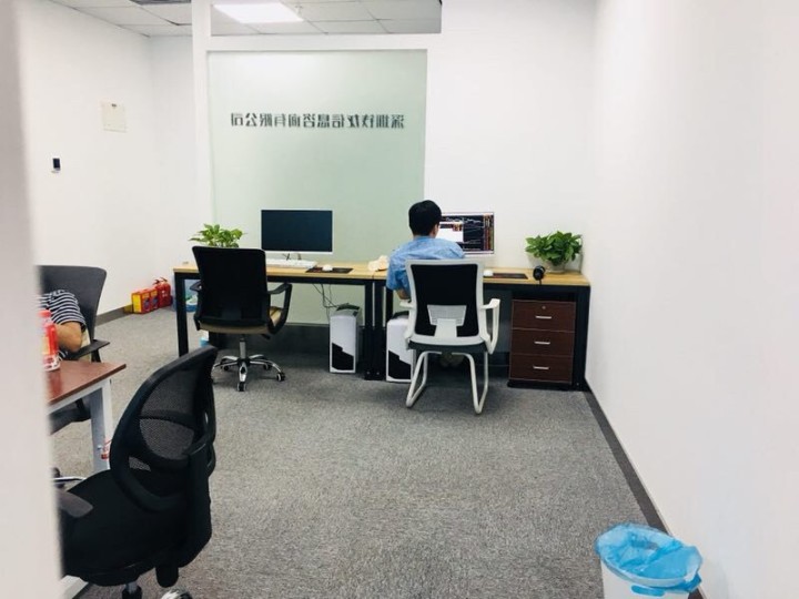 南山区南头 西海明珠大厦61㎡精装办公间中层出租
