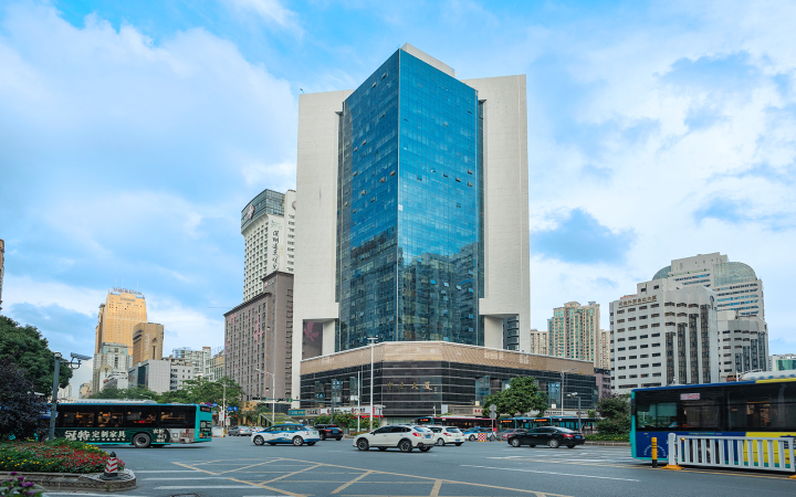 中建大厦