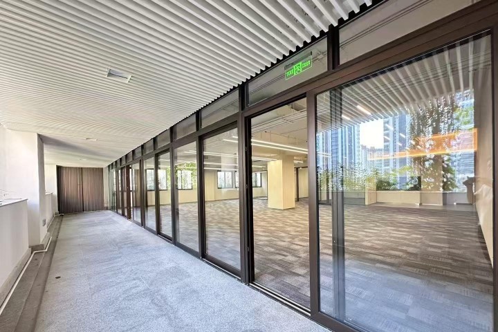 泰华·梧桐聚落花园 370㎡ 精装 低楼层办公室出租