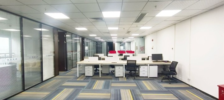 比克科技大厦529㎡豪装办公室出租，高层东南向采光好