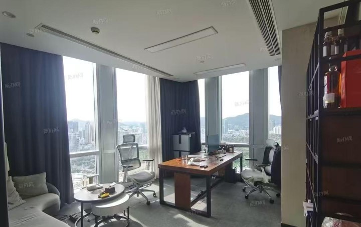 新世界中心 150㎡ 精装 高楼层办公室出租