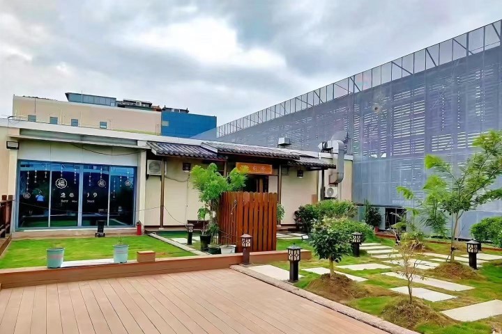 深圳西部硅谷 256㎡ 精装 中楼层办公室出租