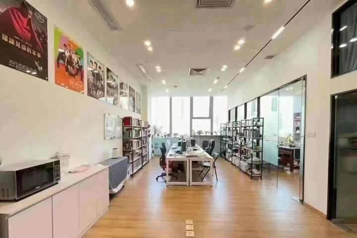 海府-1号 136㎡ 精装 中楼层办公室出租