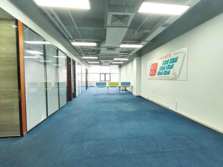 国人通信大厦 230㎡ 精装 高层办公室出租