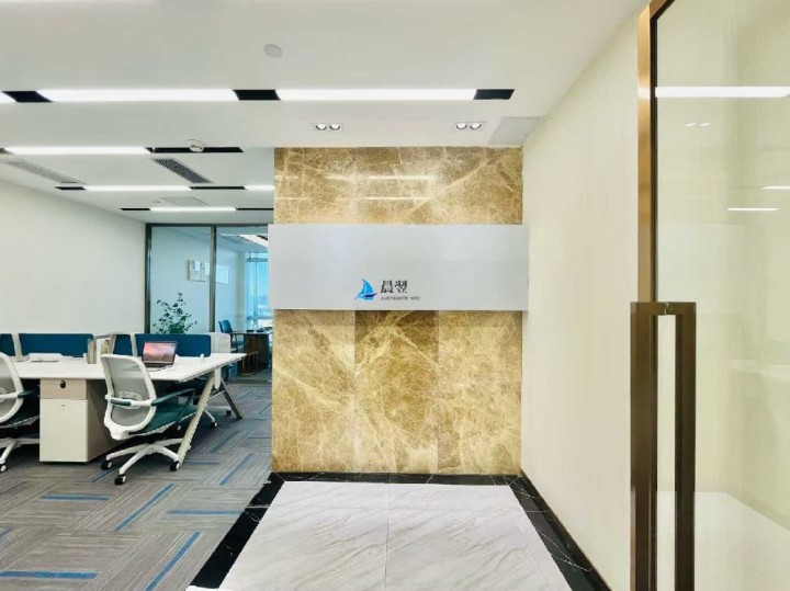 深圳中洲控股海景办公出租｜2+1格局｜8卡位｜20800元全包