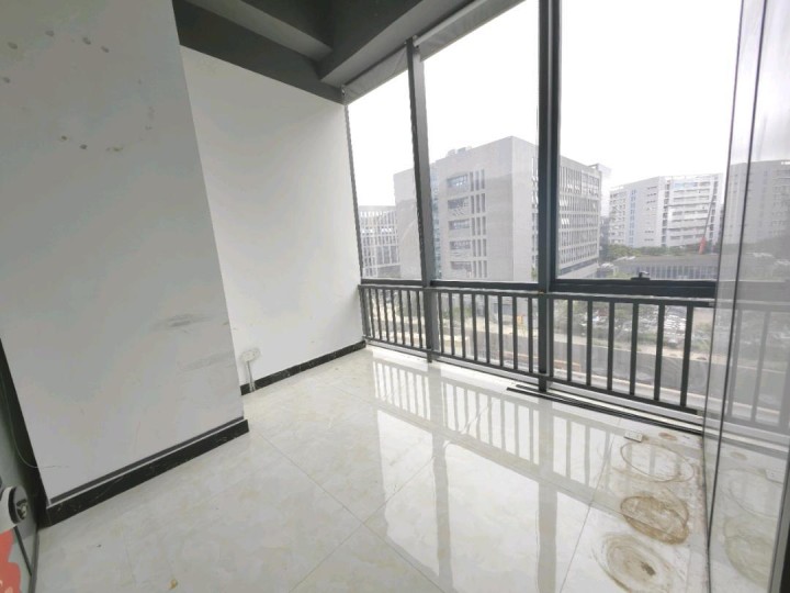 创维创新谷 115㎡ 精装 中层办公室出租