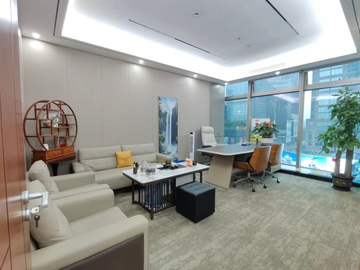 卓越世纪中心339㎡精装办公室出租，中层北向采光好