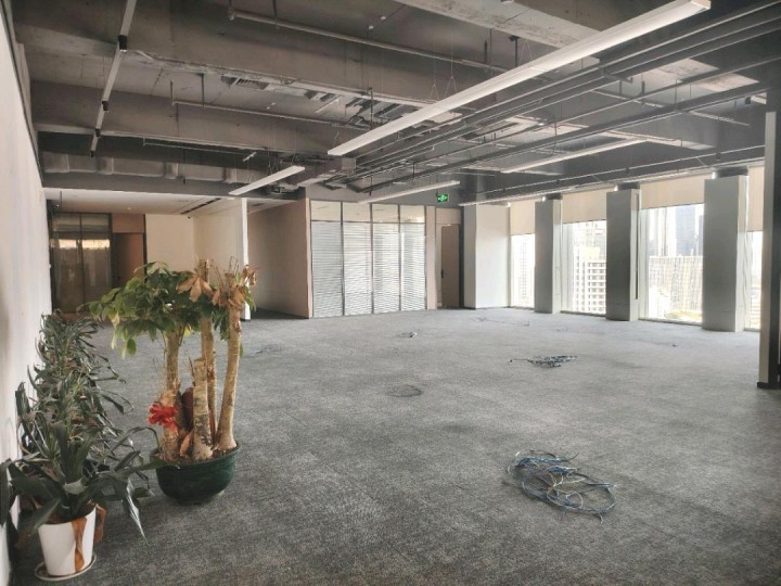 达实智能大厦 366㎡ 精装 中层办公室出租