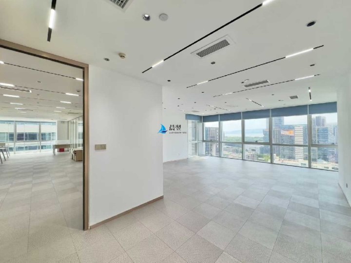 【大冲商务中心335㎡办公室出租】一手房东直租｜3+1格局｜电梯口海景