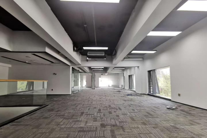 艺峦-2座 388㎡ 精装 中楼层办公室出租