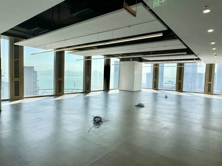 招商局广场2211㎡精装办公室出租，高层四面采光向采光好