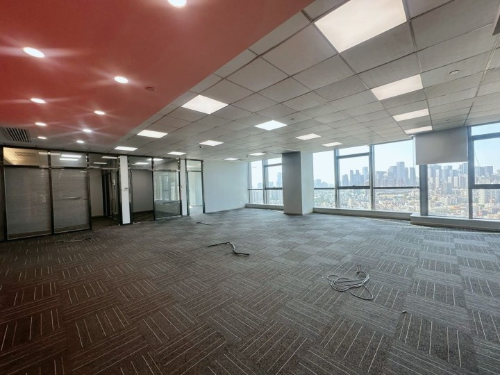 348㎡精装办公室 南园枫叶大厦·近南光站·高层