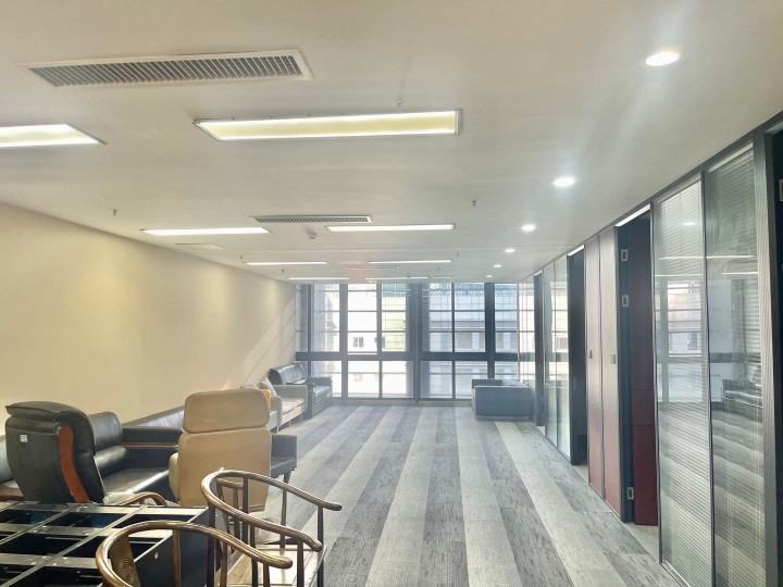 比克科技大厦 188㎡ 精装 中层办公室出租