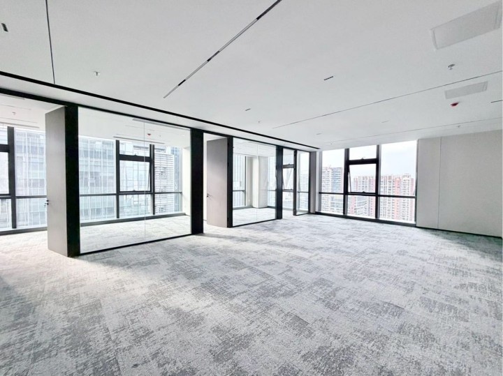 南山区西丽 光峰科技大厦388㎡豪装办公间高层出租