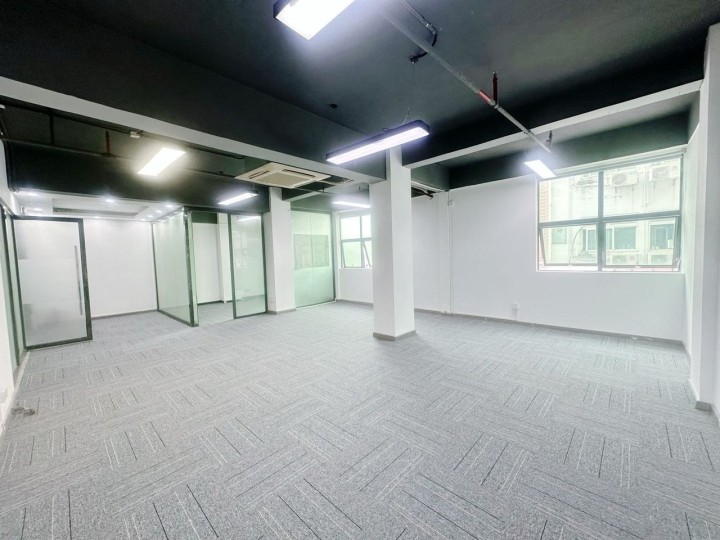 南山区西丽 南山云谷二期120㎡精装办公间低层出租