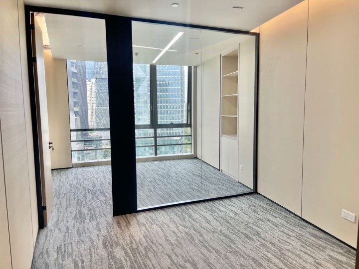 南山区科技园 怡化金融科技大厦165㎡精装办公间中层出租