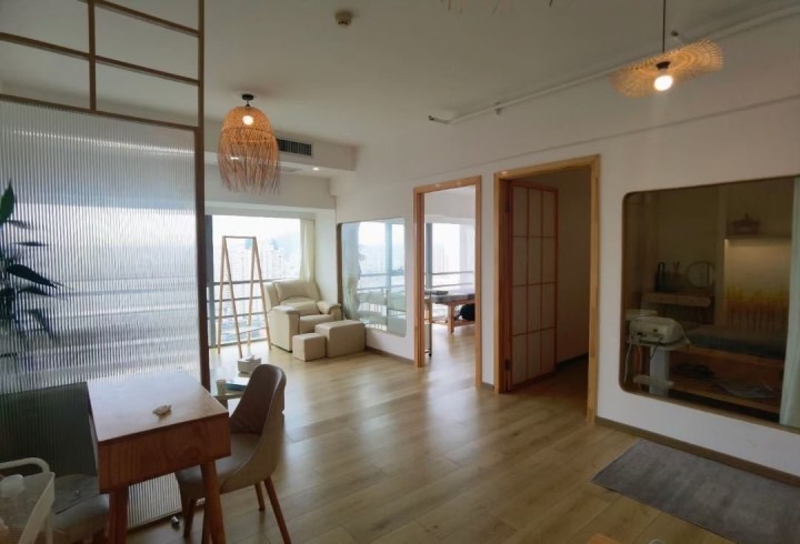 田厦金牛广场125㎡豪装办公室出租，高层南向采光好