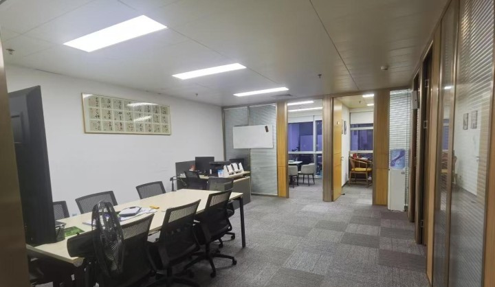 本元大厦 228㎡ 精装 中楼层办公室出租
