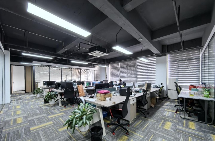 麻雀岭工业区-8号楼 295㎡ 精装 高楼层办公室出租